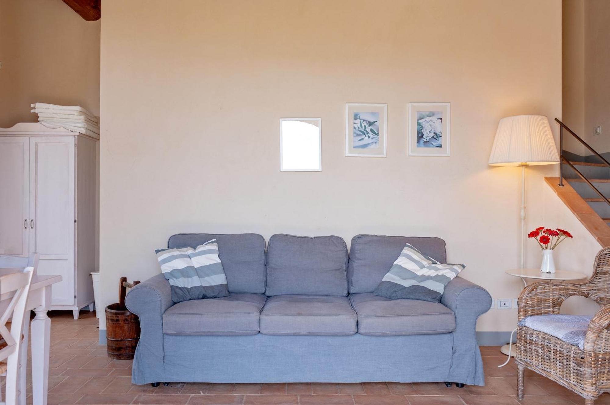 Il Borgo Delle Ville Palaia Exterior photo
