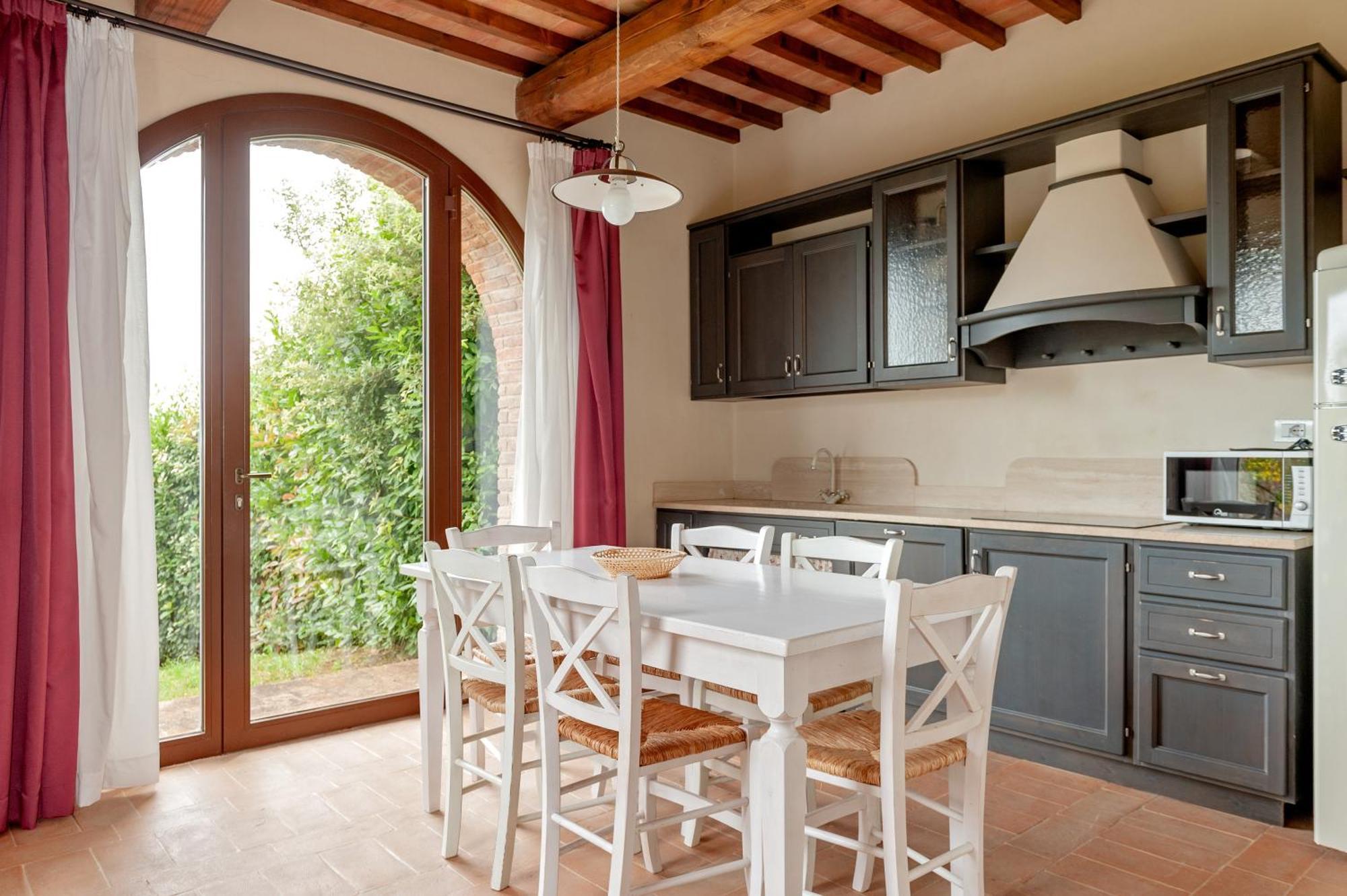 Il Borgo Delle Ville Palaia Exterior photo