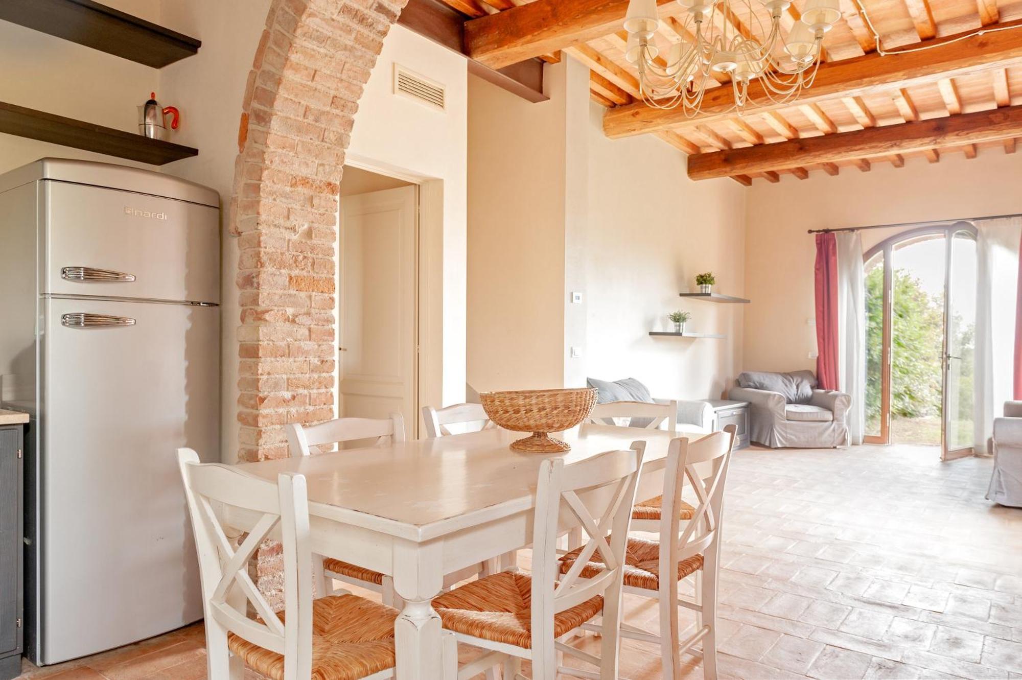 Il Borgo Delle Ville Palaia Exterior photo